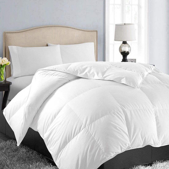 Martha Stewart Essentials Lightweight Down Alternative Comforter