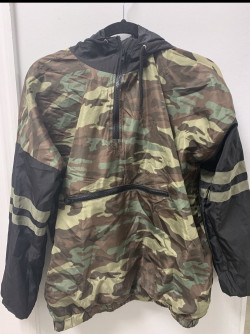 Camouflage Hoodie Jacket- M