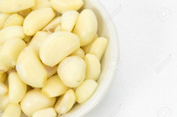 fresco peeled garlic cloves